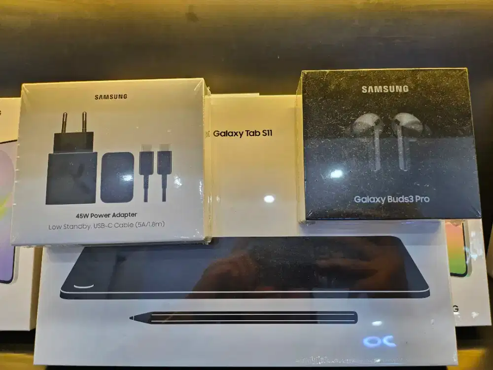 PROMO SAMSUNG TAB S11 WIFI FREE BUDS 3 N ADAPTER 45W