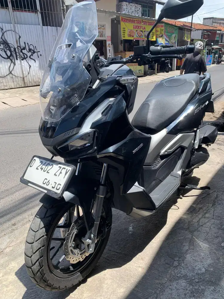 Honda ADV 160 Tahun 2025