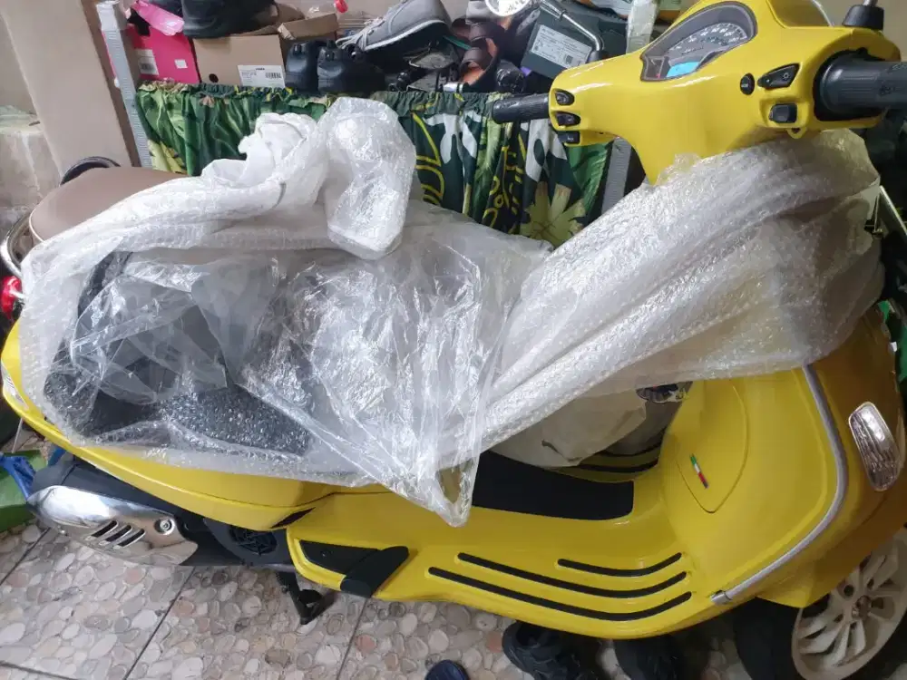 Vespa LX iGET 125 2025