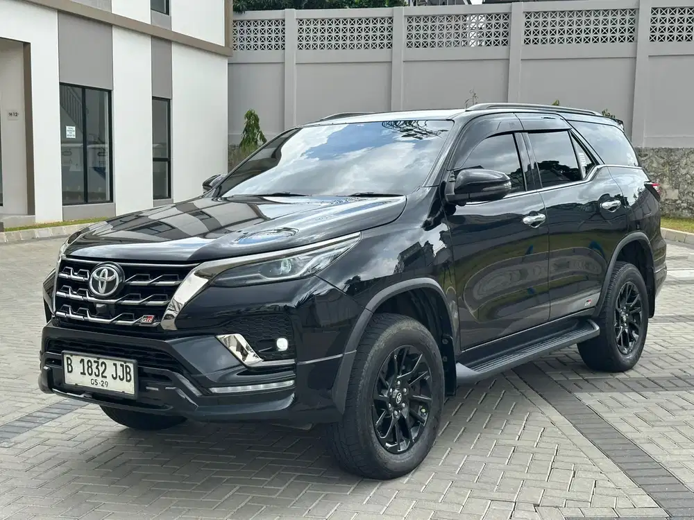 Toyota Fortuner GR 2.8 at 2024 KM 37 rb
