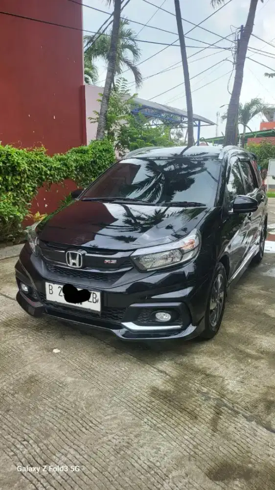 Honda Mobilio RS Metic