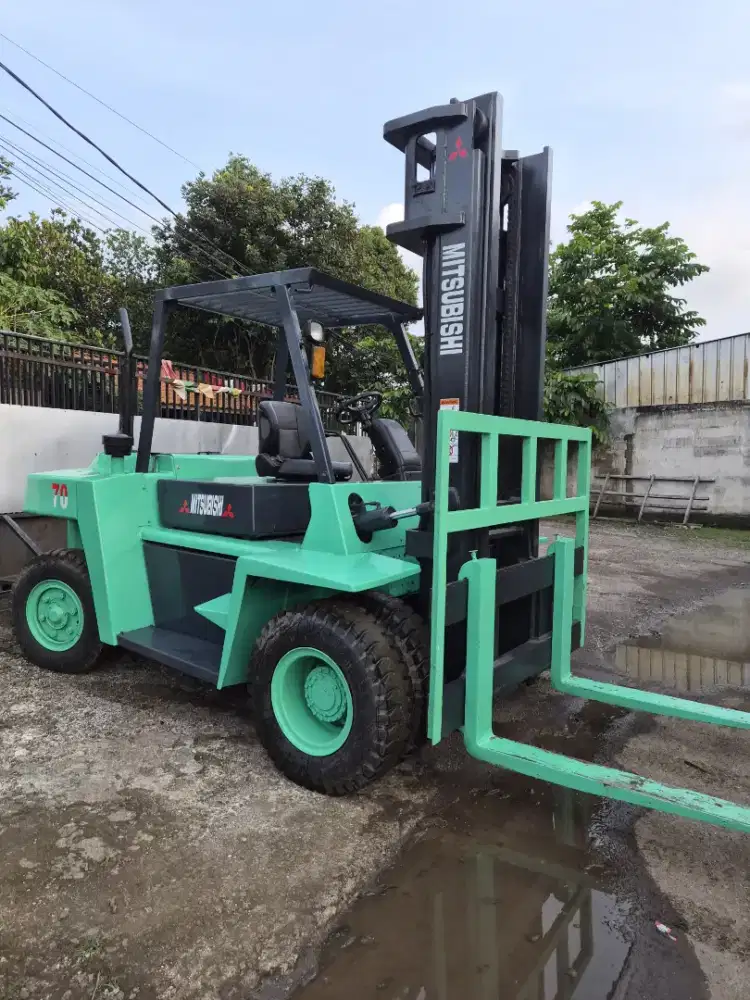 Forklift 7 Ton siap kerja