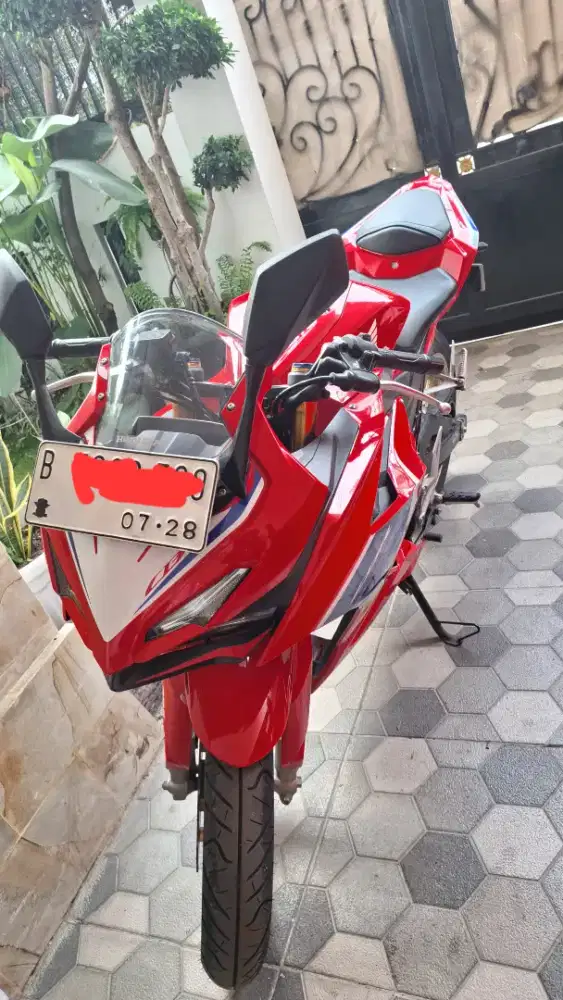 Honda CBR 150 R