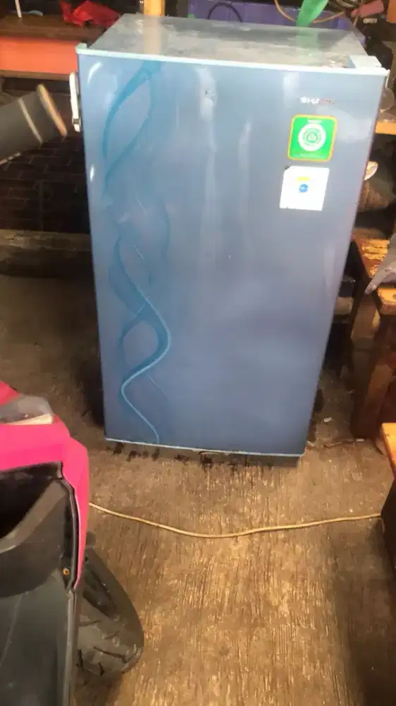 Dijual kulkas 1 pintu merk sharp
