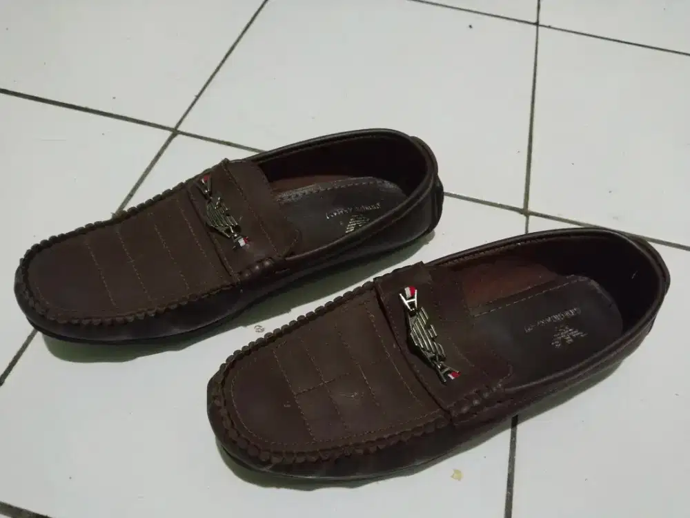 sepatu pria ukuran 41