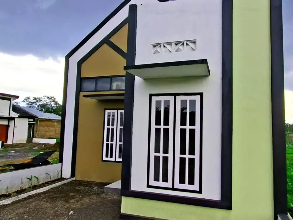Rumah Modern 2 KT di Lumajang - Harga 166 Juta, Bisa KPR