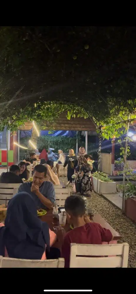 Di Jual Rumah Makan Saung Liwet Bancakan