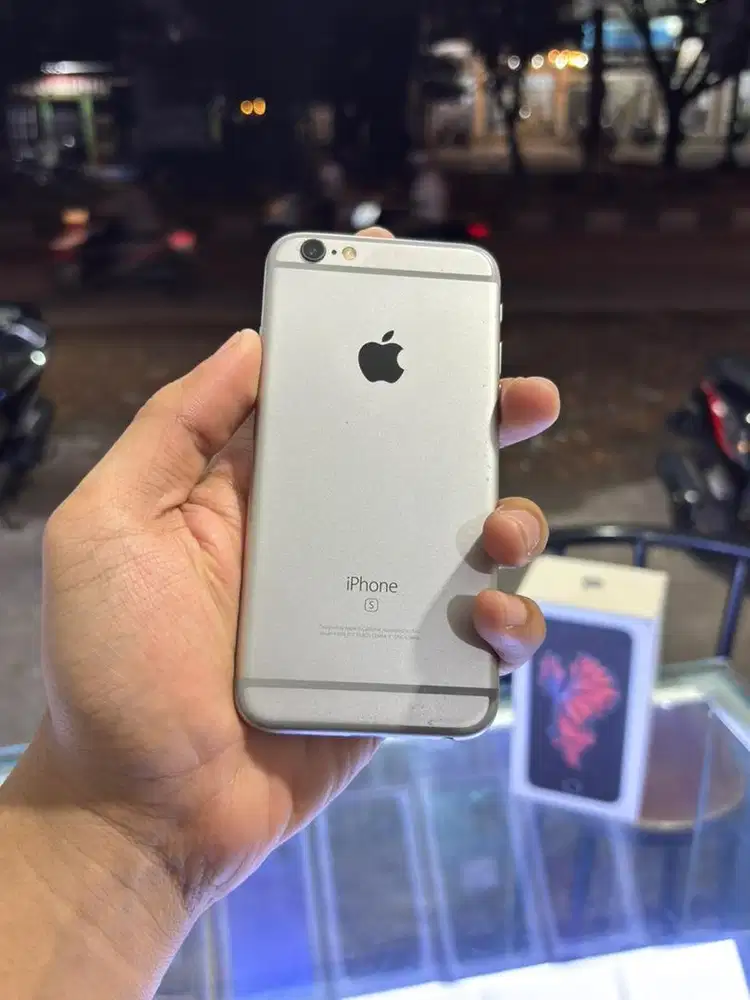 Iphone 6s 64GB, Permanen, Lengkap, Bergaransi.
