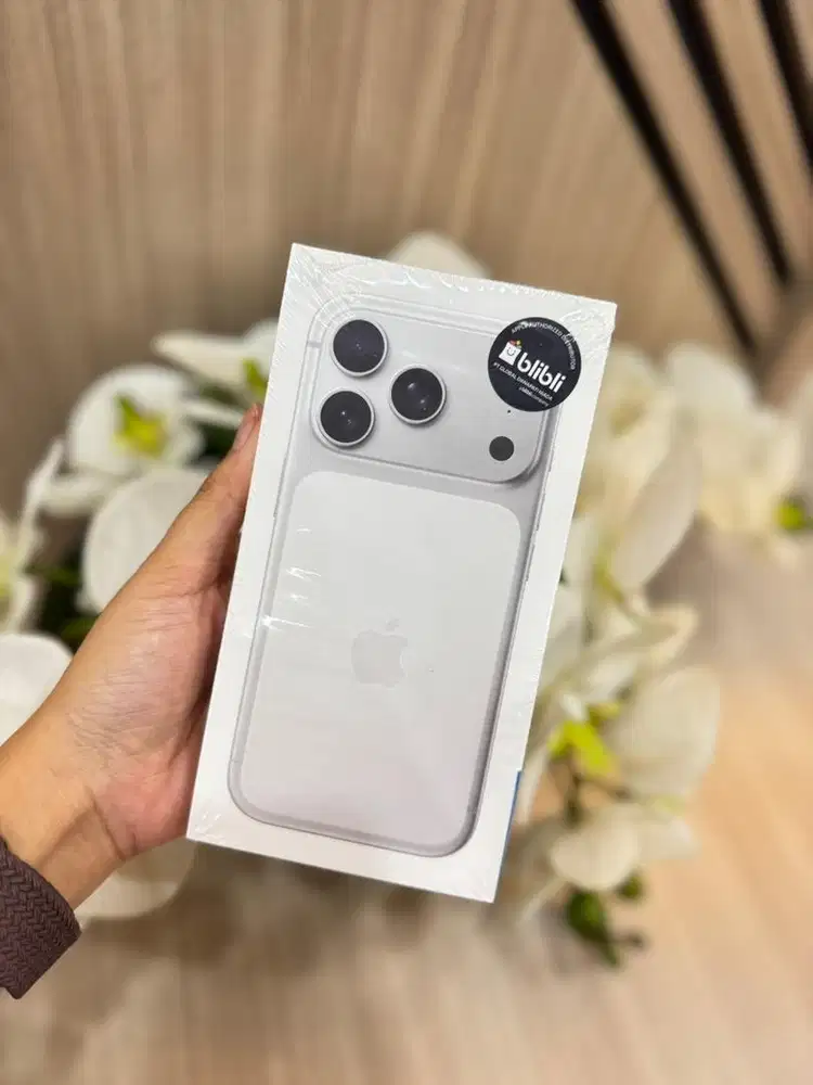 Iphone 17pro 512gb silver brand new