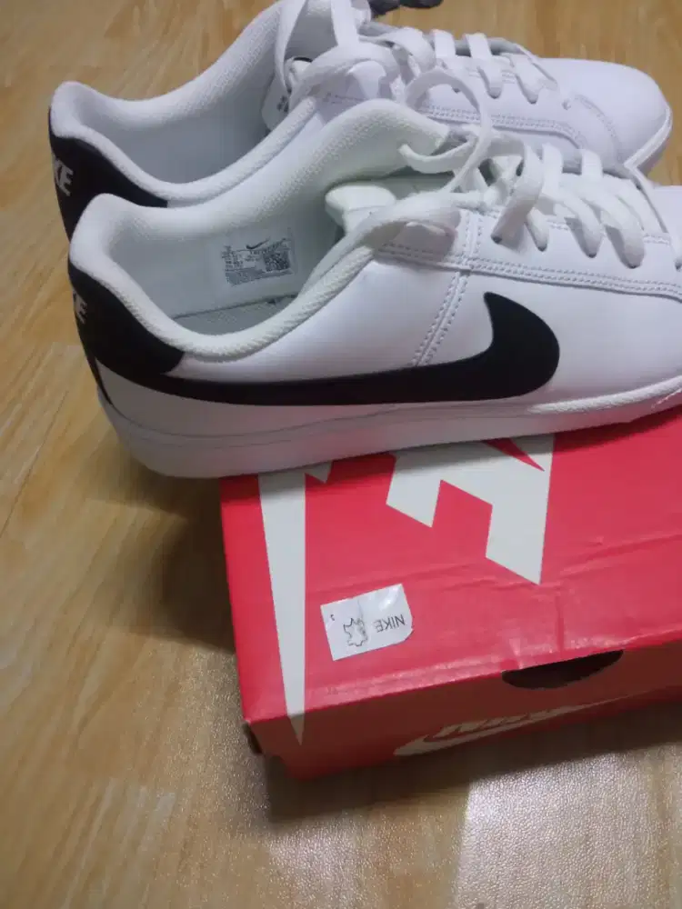 Nike court royal original