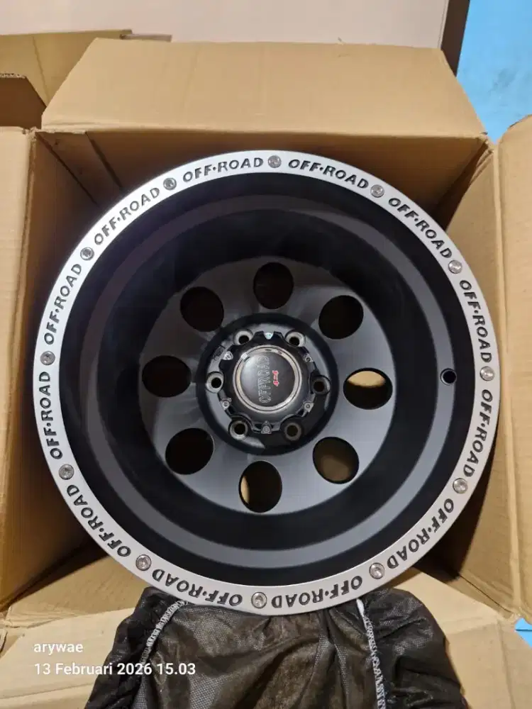 Mickey Thomson ring 15