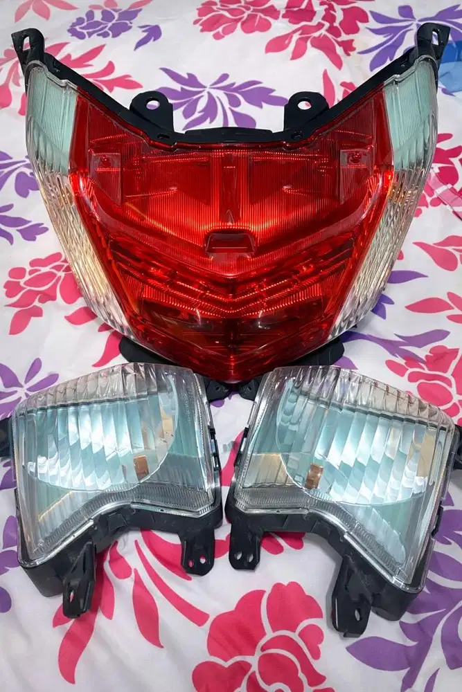 Paket stop lamp dan lampu sen nmax old 2016 original