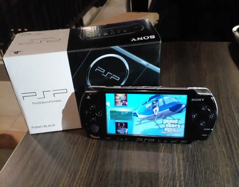 Psp sony slim lengkap full games mulus lancar siap main