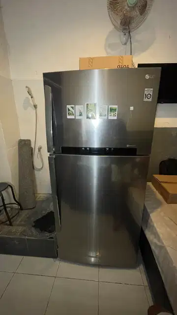 Jual Cepat! Kulkas 2 Pintu LG