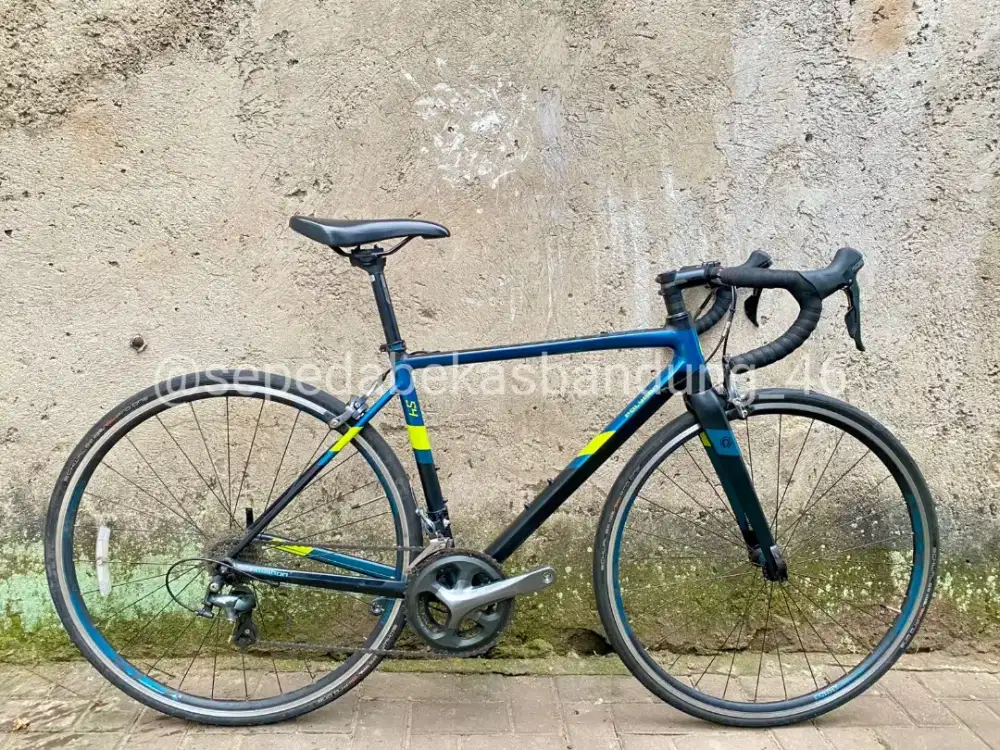 Roadbike/Sepeda Balap Polygon Strattos S4