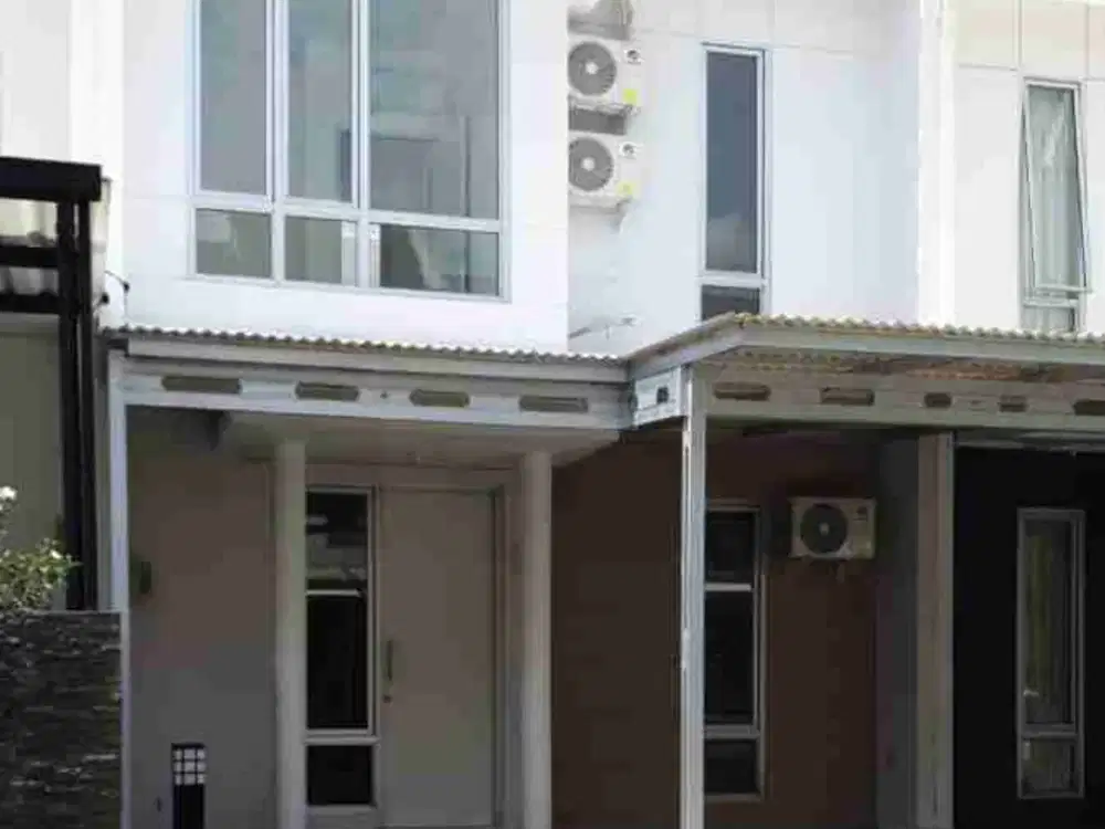 Rumah siap huni 2 lantai dekat pasar modern
