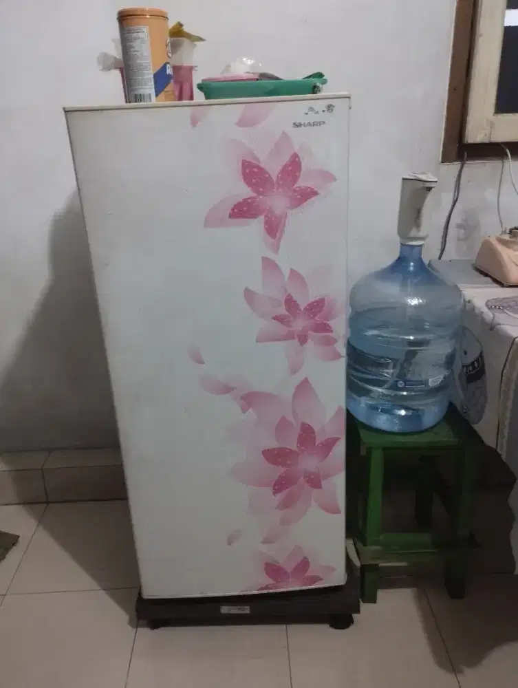 Kulkas 1 pintu merk sharp