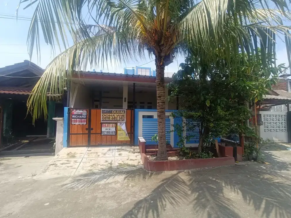 Rumah 3 Kamar 10 Menit ke Plaza Taman Harapan Baru Siap Huni J-39909