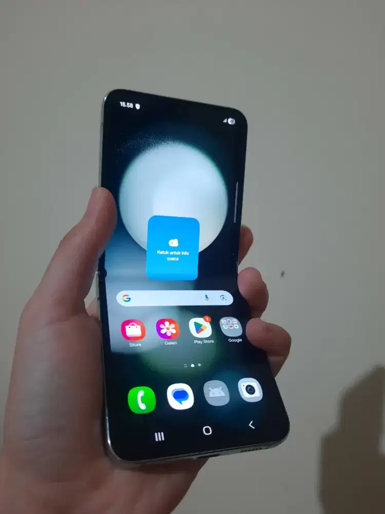 Samsung z flip 5 256gb minus titik hitam 1 kecil