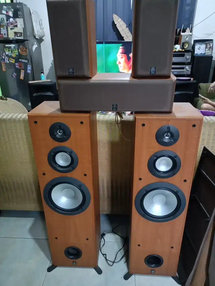 Speaker Yamaha  Center Suround