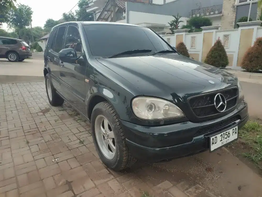 Mercy ML 320 th 2001 AT pajak on