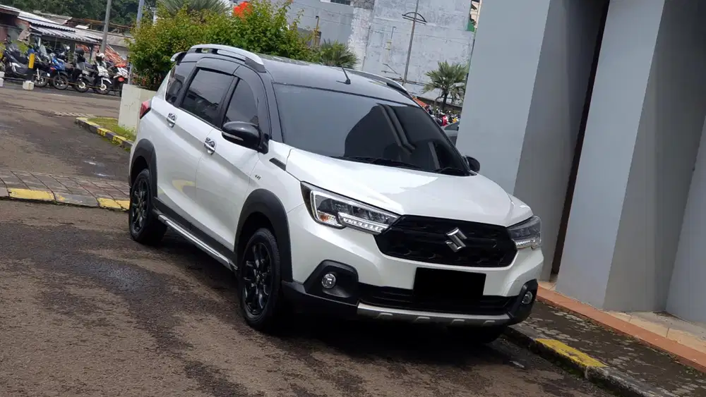 Suzuki XL7 XL 7 Alpha Hybrid Dual Tone MT Manual 2024/2025