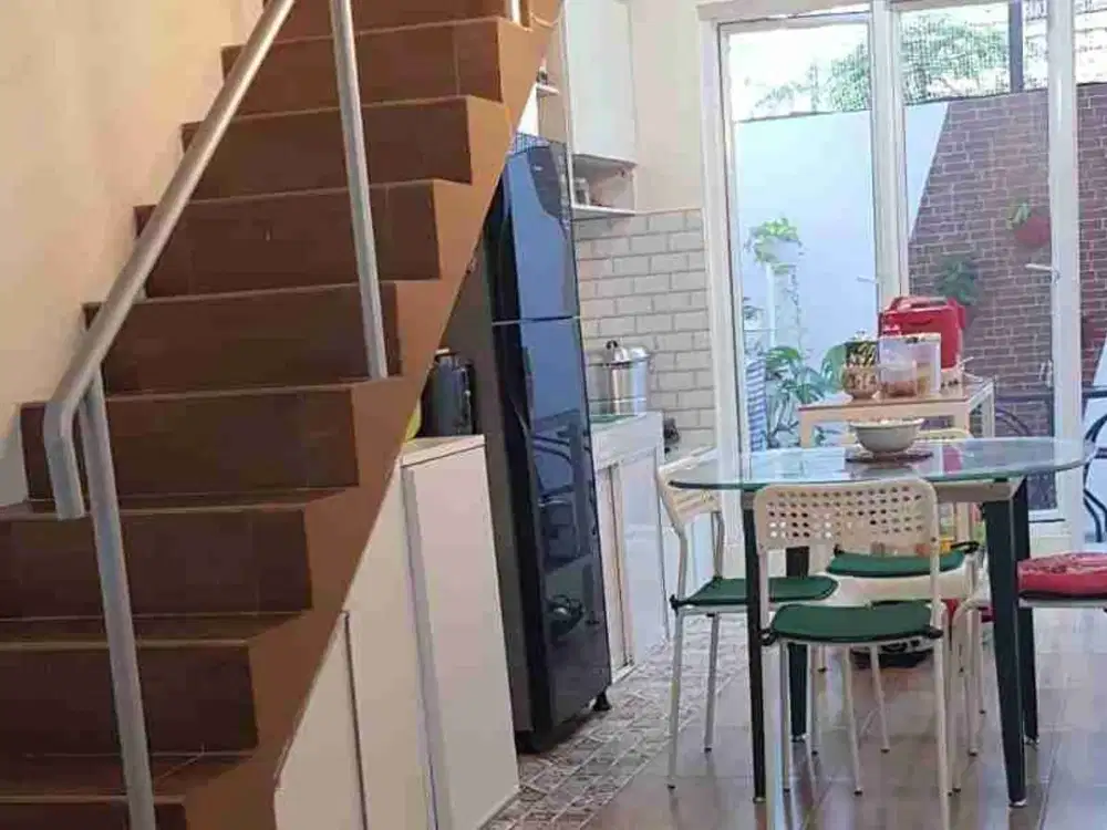 RUMAH SUDAH RENOVASI JUAL BU MURAH SUVARNA SUTERA CLUSTER BIANCA SINDANG JAYA CIKUPA TANGERANG