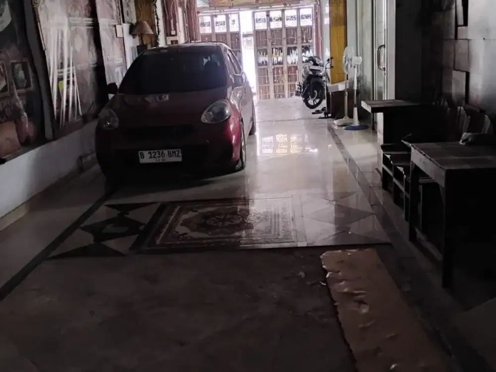 Rumah di Jl Muwardi, Grogol Petamburan Berada di Tengah Kota, Cocok Utk Kost Menengah ke Atas S251