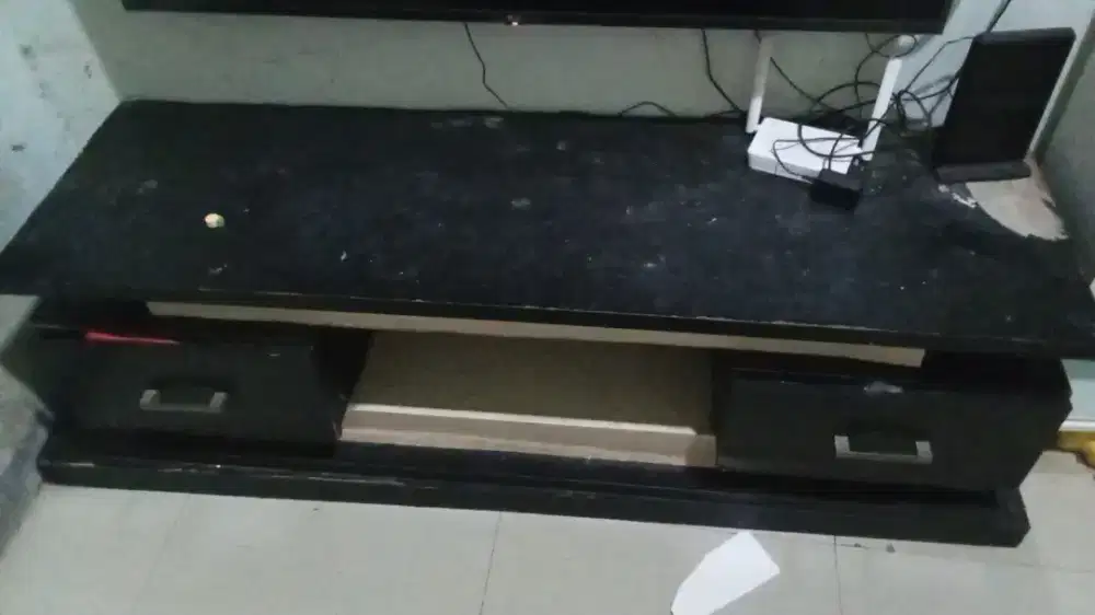 Meja tv minimalis bahan berat berkualitas