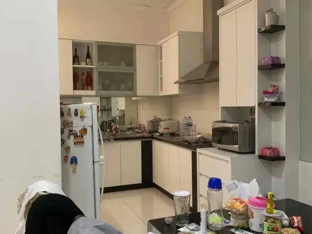 DiJual Rumah 1,5 Lantai Mulyosari Tengah