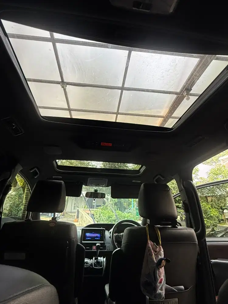 Toyota Voxy 2018 Bensin