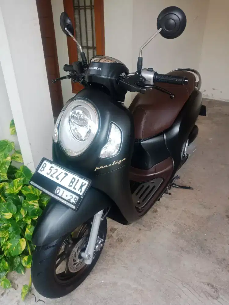 NEW SCOOPY PRESTIGE KEYLESS HITAM DOFF CBS ISS MULUS
