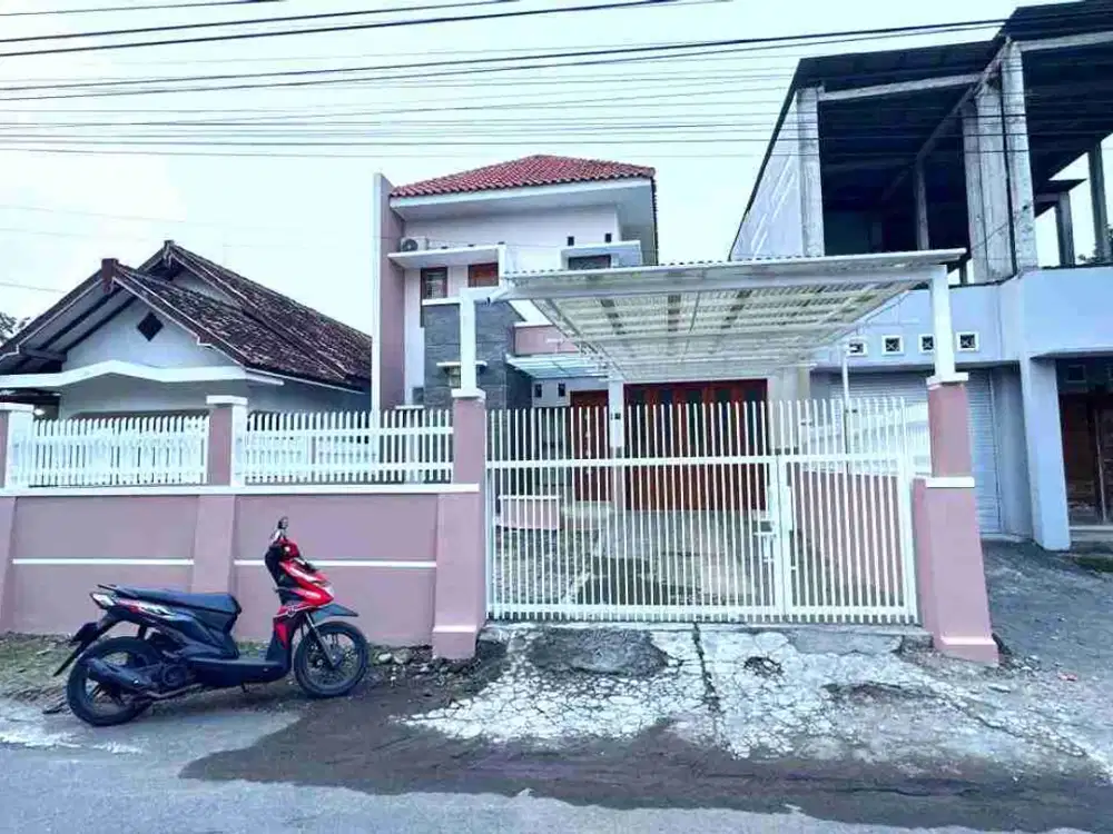 Rumah besar luas di Banguntapan Bantul