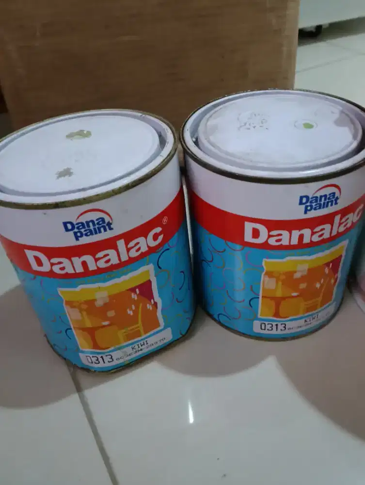 Cet minyak merk Danalac