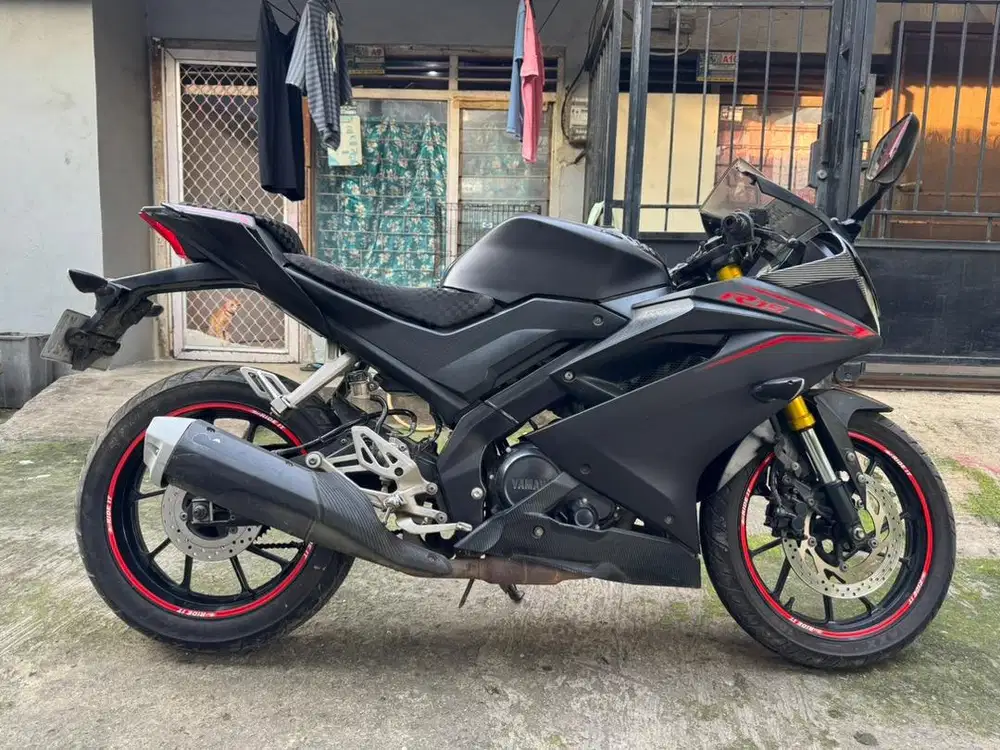 Yamaha R15 V3 thun 2017 pajak panjang mesin halus jozz siap gas gan.