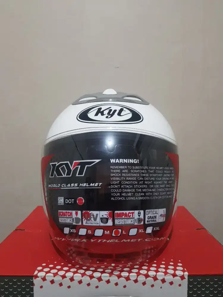 Helm KYT Jet - XR Solid White Size L