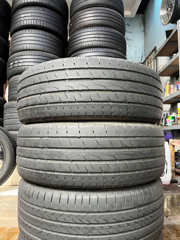 Ban Continental Ultra Contact UC6 225 55 r19 2Pcs