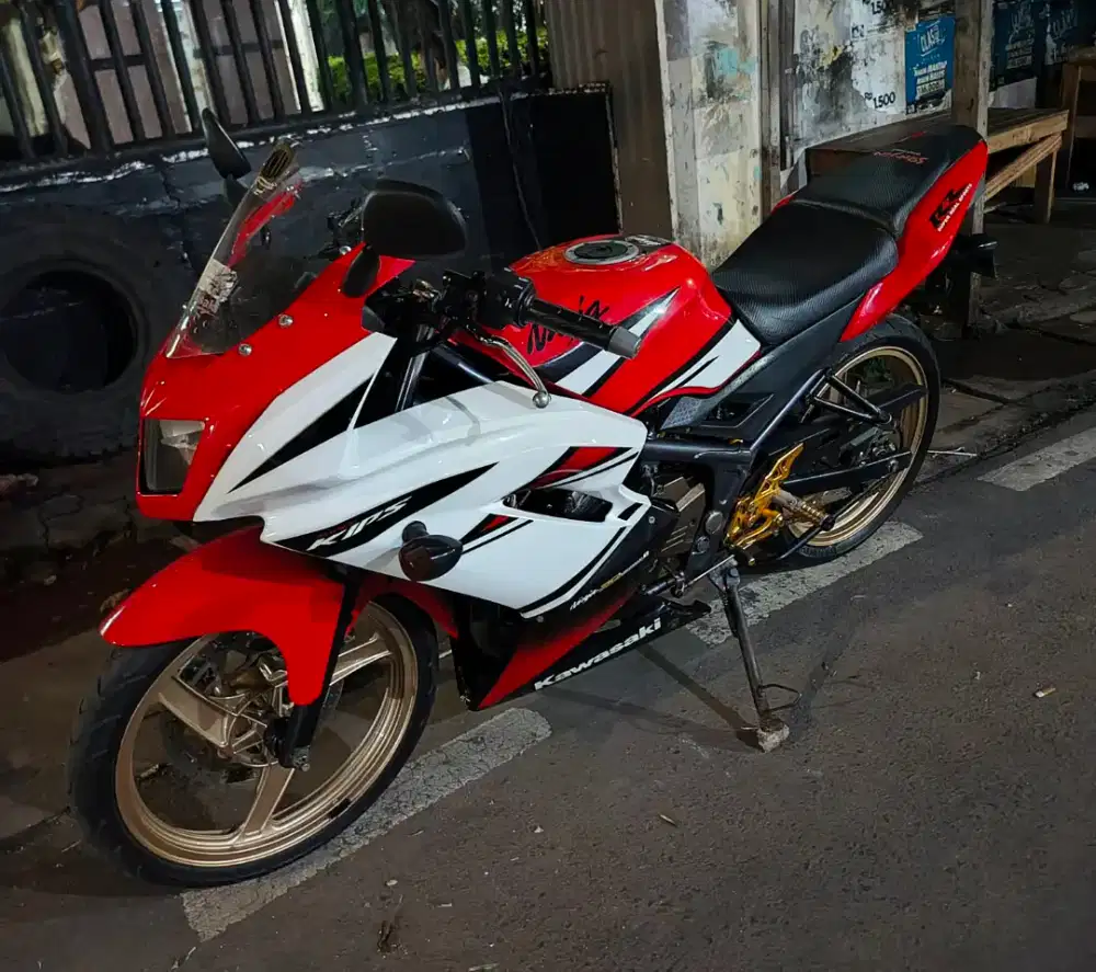 Ninja rr merah ferari