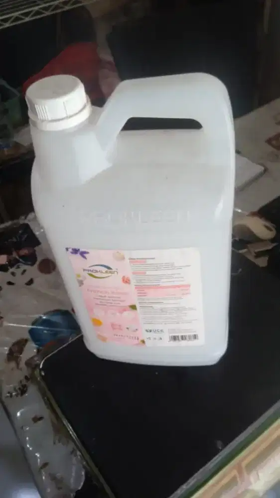 Derigent Bekas Lengkap dengan tutup