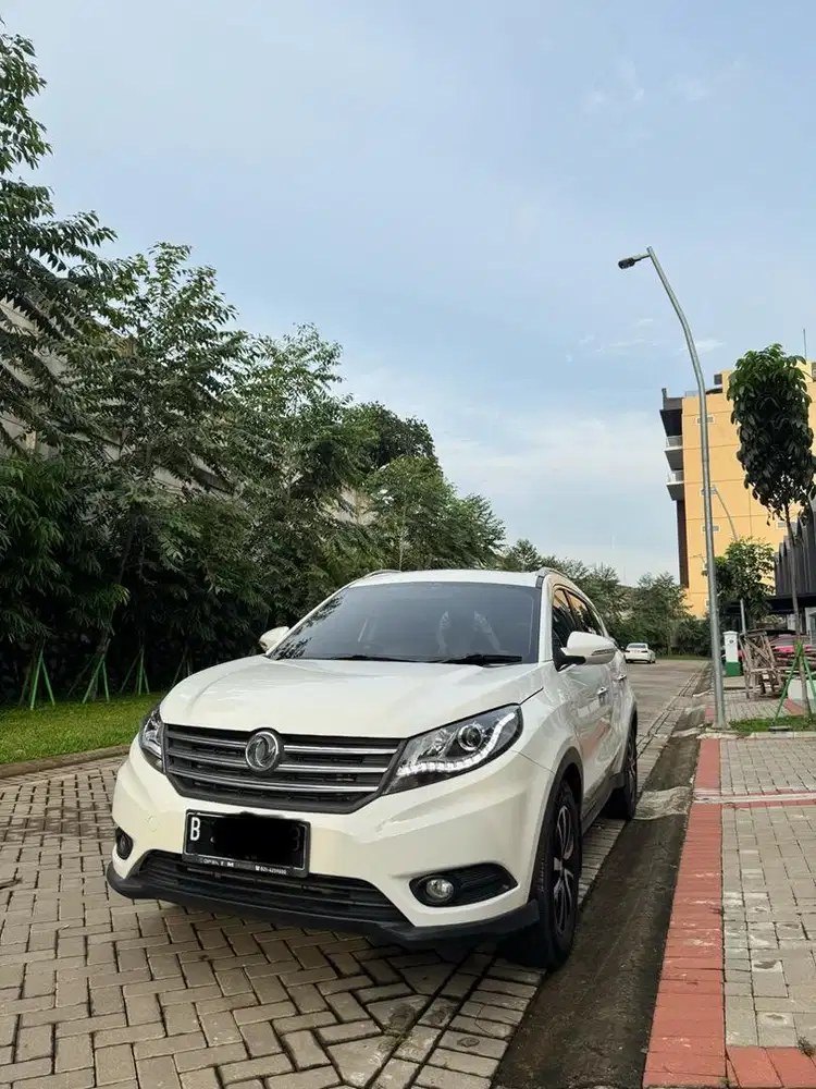 DFSK 580 Luxury Type Tertinggi LOW KM