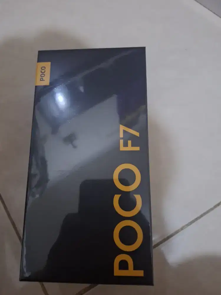 Poco f7 white 12/512