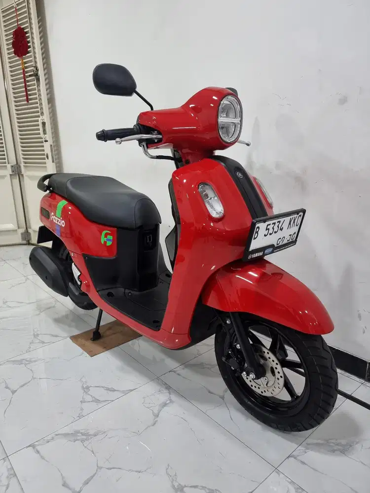 KM 800 perak Yamaha Fazzio 125 Neo Fi 2025 bln 9 DP 500 RB