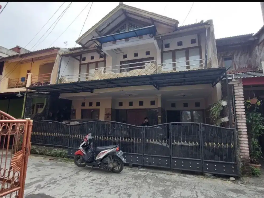 RUMAH 2 LANTAI MURAH MERIAH DI ANTAPANI (6 KAMAR TIDUR!)