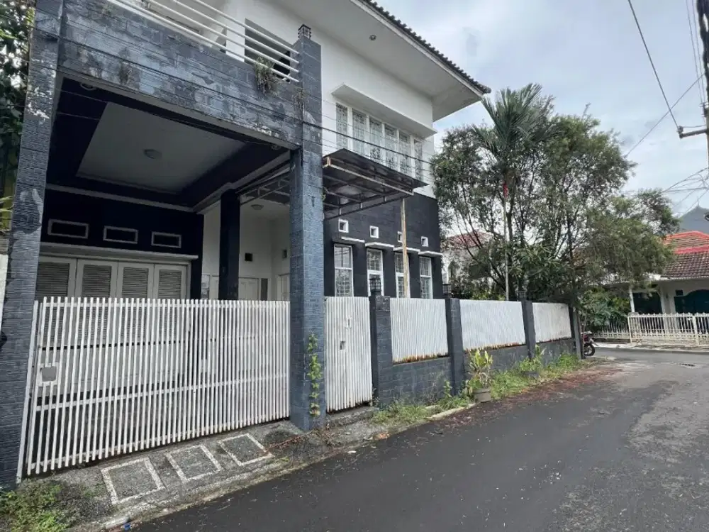 BOMBASTIS! RUMAH MEWAH HARGA JAUH DI BAWAH NJOP (MARGAHAYU RAYA)