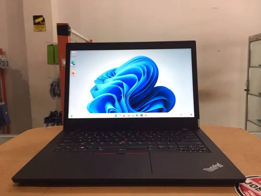 Lenovo ThinkPad L480 Core i5Gen8 Ram 8GB SSD 256GB 14in Mulus Murah