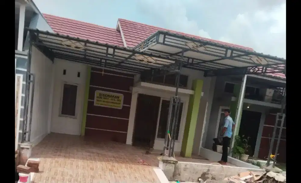 DISEWAKAN RUMAH di Perumahan Pesona Pelangi Residen Block C2/10