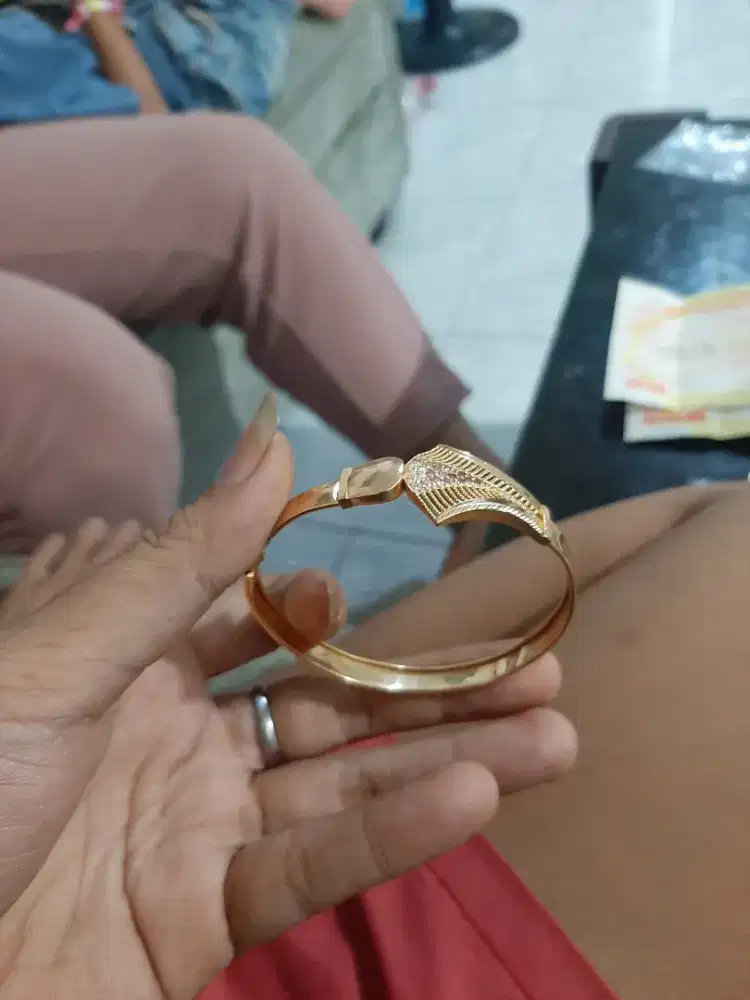 Gelang emas kadar 70