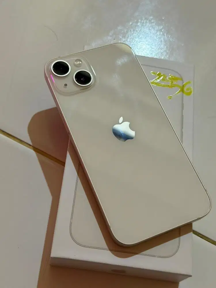 iPhone 13 256Gb WHITE