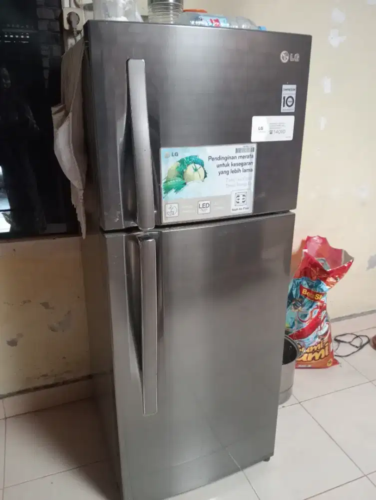 Kulkas LG 2 pintu