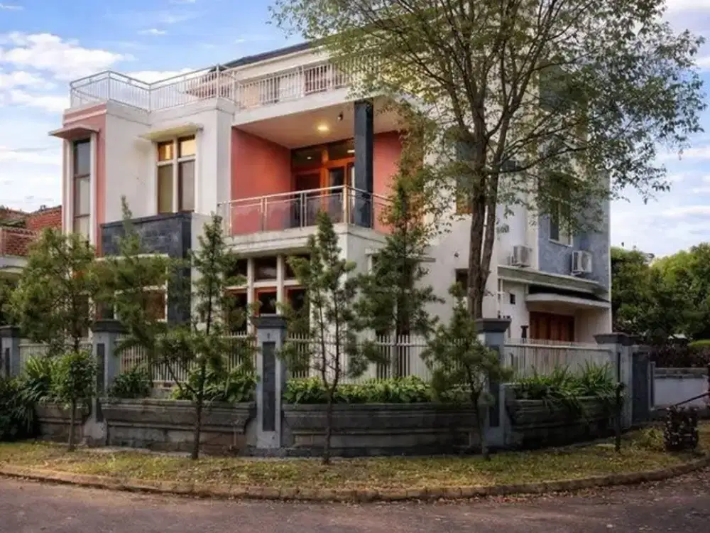 RUMAH HOOK BATUNUNGGAL: Bisa Custom Desain! LT 227 m² SHM Murah